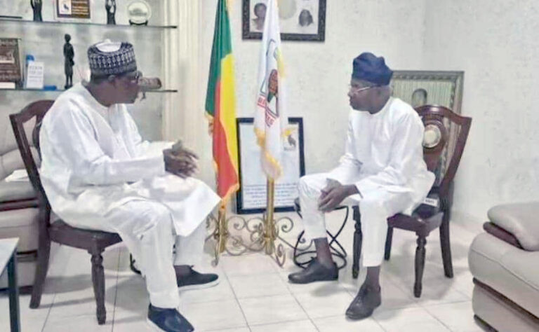 De nouveaux échanges entre  Yayi et  Houngbédji
