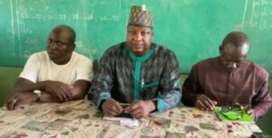 Lire la suite à propos de l’article 14è Circonscription Électorale: Le Député Assan SEIBOU met en ordre de bataille les militants BR