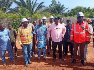 Lire la suite à propos de l’article Accès au pont de Womey 2 et hôpital CHIC : Jacques Ayadji à l’écoute des populations d’Abomey-Calavi