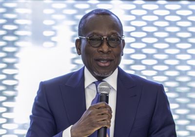 You are currently viewing Suite au séminaire sur la réforme de la décentralisation: Talon lance un appel aux futurs dirigeants du Bénin