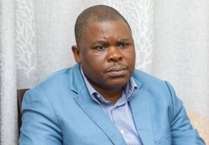 Lire la suite à propos de l’article Paul HOUNKPE sur le code électoral:  « Il faut éprouver cette loi avant de la rejeter »
