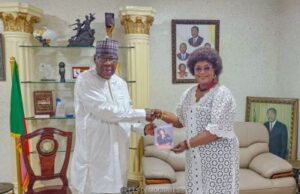 Lire la suite à propos de l’article Politique nationale: Le président Boni Yayi échange avec Célestine Zanou