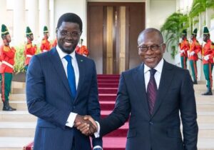 Lire la suite à propos de l’article Visite de travail du président sénégalais à Cotonou: Talon et Diomaye Faye s’engagent à relever les défis sous-régionaux