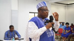 Lire la suite à propos de l’article Séance d’échange autour des enjeux de 2026 : Moele-Bénin mobilise toute la jeunesse d’Abomey-Calavi