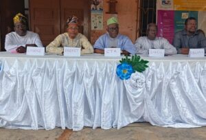 Lire la suite à propos de l’article Célébration de la journée mondiale sans sachets plastiques à Porto-Novo : Le Bénin réaffirme son engagement pour la transition écologique