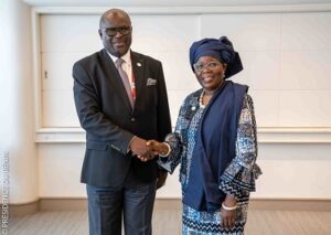 Lire la suite à propos de l’article Tension Bénin-Gabon : Talata et le ministre gabonais des affaires étrangères apaisent  