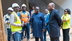 Lire la suite à propos de l’article Construction du méga-marché moderne de Ouando à Porto-Novo : VLAVONOU salue l’avancement des travaux et félicite Talon