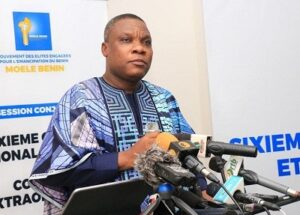Lire la suite à propos de l’article Le Président de MOELE-Bénin, Jacques Ayadji sur une plateforme TikTok : « La démocratie béninoise doit être repensée… »