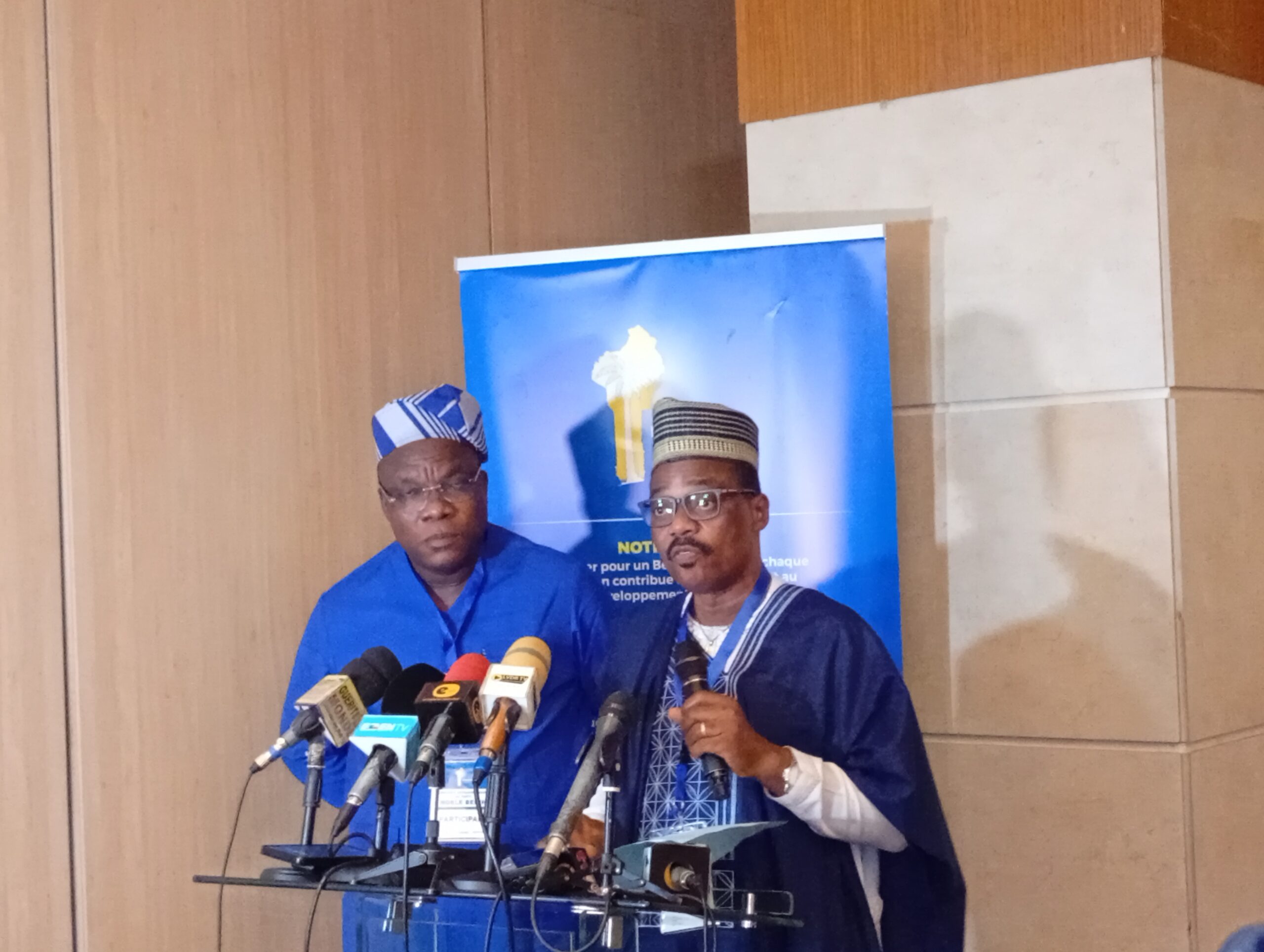 Lire la suite à propos de l’article Examen de la candidature du dauphin du Président Talon à la Présidentielle 2026 : Le Congrès du parti MOELLE-Bénin adopte à l’unanimité Romuald Wadagni