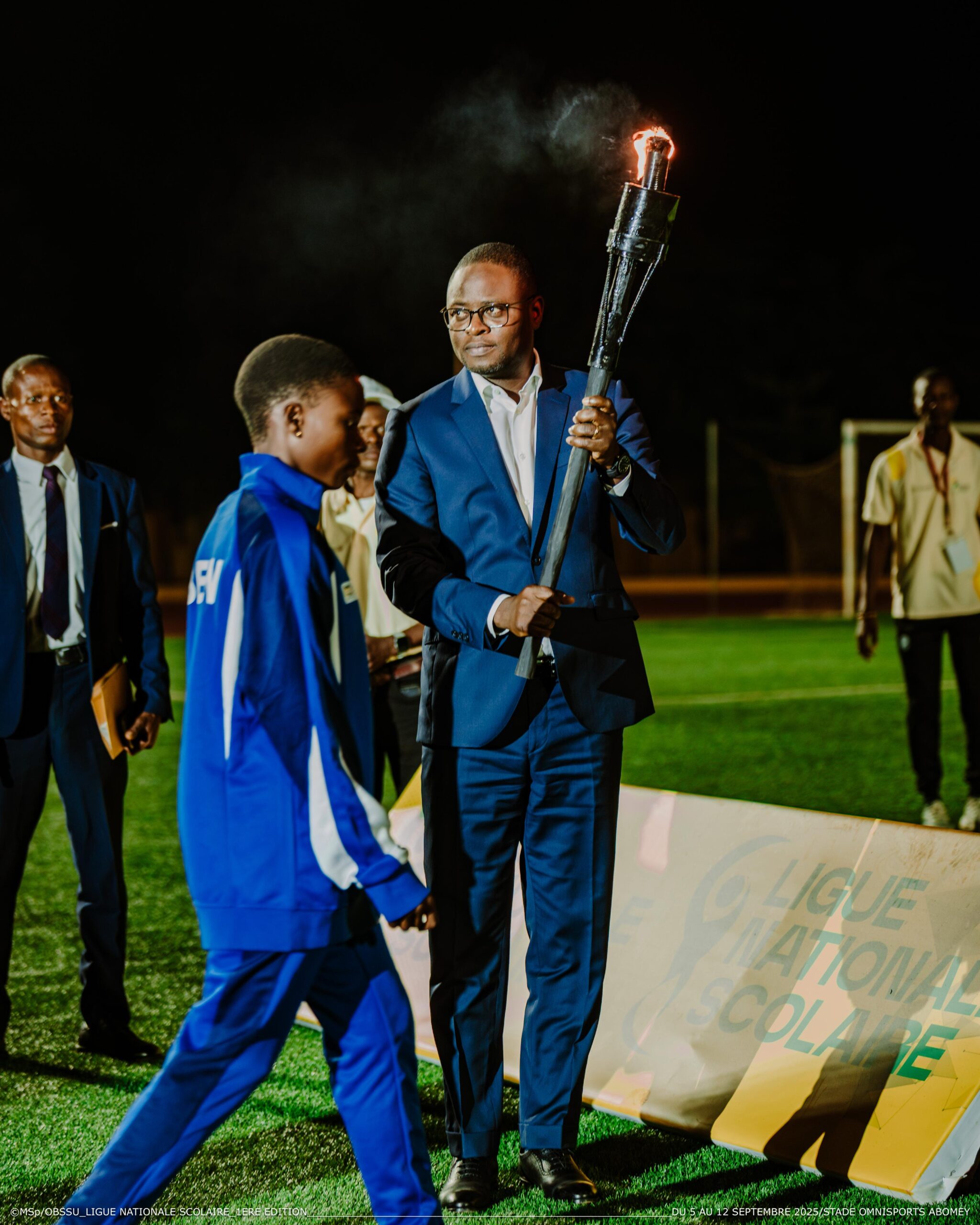 You are currently viewing Lancement de la Ligue nationale scolaire à Abomey: Le ministère des sports innove, les meilleures équipes scolaires départementales en compétition
