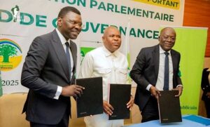 Lire la suite à propos de l’article Signature  d’accords de coalition parlementaire et de gouvernance : FCBE, UPR et BR en alliance pour affronter les élections  de 2026