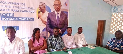 Lire la suite à propos de l’article Candidature du dauphin de Talon à la Présidentielle 2026 : Le DGA/GDIZ Faki ADJE et  les jeunes de Savè apportent leur soutien à Wadagni