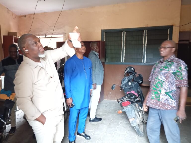 HAAC/Réhabilitation de la maison des médias: Édouard Loko et son équipe font l&rsquo;état des lieux