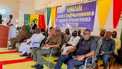Lire la suite à propos de l’article Tournée sur les réformes constitutionnelles : À Banikoara, la délégation insiste sur les innovations