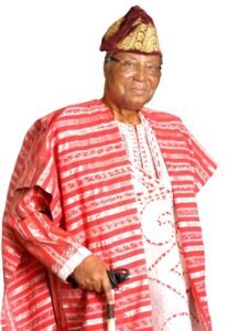 Lire la suite à propos de l’article Anniversaire de naissance du Premier Président du renouveau démocratique : Nicéphore Dieudonné Soglo souffle sur ses 94 bougies