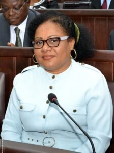 Lire la suite à propos de l’article Prévisions budgétaires du MESTFP au titre de 2026 : Véronique TOGNIFODÉ présente un budget en hausse de 63%