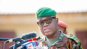 Lire la suite à propos de l’article Le Chef d’Etat-major Général Fructueux Gbaguidi :  « Tout va bien dans les forces armées béninoises à présent » 