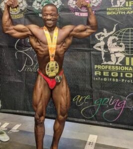 Lire la suite à propos de l’article Championnat mondial de Bodybuilding et Fitness : 5 médailles dont 2 en or pour le Bénin en Afrique du Sud