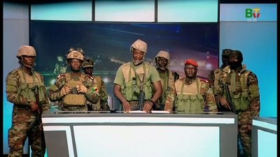 Lire la suite à propos de l’article  Tentative de déstabilisation du Bénin : L’Armée  neutralise les putschistes et déjoue avec brio un coup d’État  