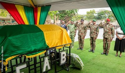 Coup d’état déjoué du 7 décembre 2025 : Talon et la République s’inclinent devant la mémoire du Quartier-maître Jean-Baptiste DOTOU