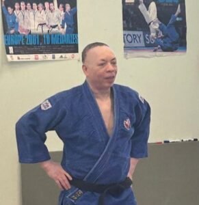 Lire la suite à propos de l’article Judo/Maître Armand HOUNSOU à cœur ouvert: Sur les traces d’un bâtisseur