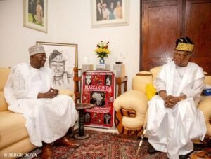 Lire la suite à propos de l’article Vie politique : Bio Tchané reçu en audience par Nicéphore Soglo