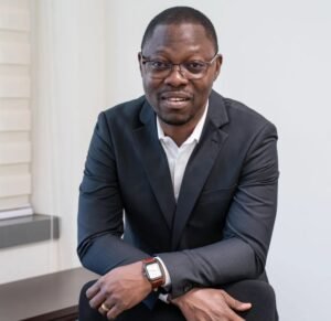 Lire la suite à propos de l’article Classement Favikon 2025 : Serge Nonvignon sacré créateur de contenu le plus influent du Bénin