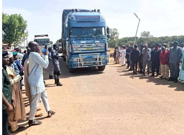 Lire la suite à propos de l’article En partance du Port de Cotonou : Le Nigeria rouvre les corridors  pour les camions nigériens