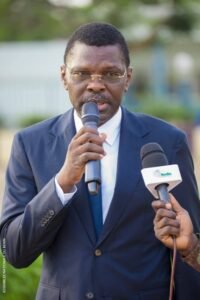 Lire la suite à propos de l’article Suite à son élection au perchoir : Djogbénou lance un appel au personnel du parlement