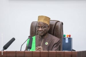 Lire la suite à propos de l’article Installation des membres du nouveau parlement : La  10ème législature installée par le doyen d’âge