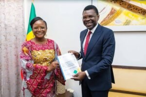 Lire la suite à propos de l’article Audience au palais des gouverneurs: Djogbénou et Gnamou scellent un partenariat institutionnel