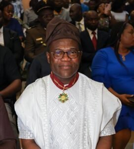 Lire la suite à propos de l’article Distinction honorifique : Nicolas Yenoussi, DG des Impôts, élevé au rang de Commandeur de l&rsquo;Ordre National du Bénin