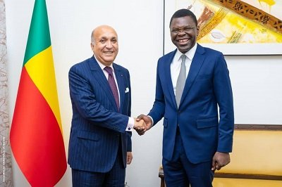 Lire la suite à propos de l’article Relations bilatérales entre le Maroc et le Bénin : L&rsquo;ambassadeur Rguibi plaide pour un renforcement des liens parlementaires