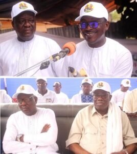 Lire la suite à propos de l’article Mobilisation dans le Mono : À Oumako, les filles et fils du terroir font bloc derrière le duo Wadagni-Talata