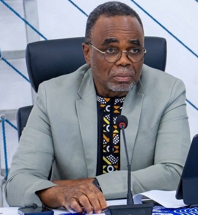 You are currently viewing Mairie de Cotonou : Luc Gnacadja impulse une nouvelle dynamique d’action