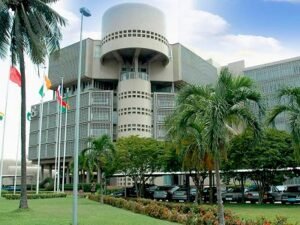 Lire la suite à propos de l’article Recomposition actionnariale dans l’uemoa : La BOAD cède ses parts dans BOA Bénin et BOA Niger à SONIMEX