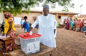 Lire la suite à propos de l’article Scrutin du dimanche 12 avril : À Djougou Bio Tchané vote et appelle à préserver le bien commun