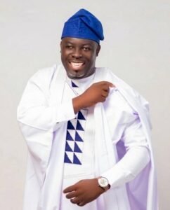 Lire la suite à propos de l’article Présidentielle 2026 : Mobilisation record  à Aklamkpa  avec 99 % de participation  