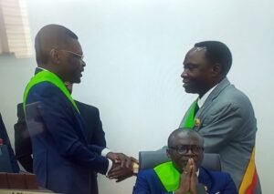 Lire la suite à propos de l’article Assemblée Nationale : L’honorable Amadou Idrissou officiellement installé dans ses fonctions