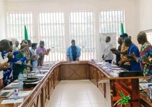 Lire la suite à propos de l’article Réforme du secteur funéraire à Abomey : Le conseil communal mise sur la régulation et la modernisation