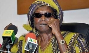 Lire la suite à propos de l’article À l’occasion de son investiture :  Joseph Djogbénou rend un hommage appuyé à feue Rosine Soglo