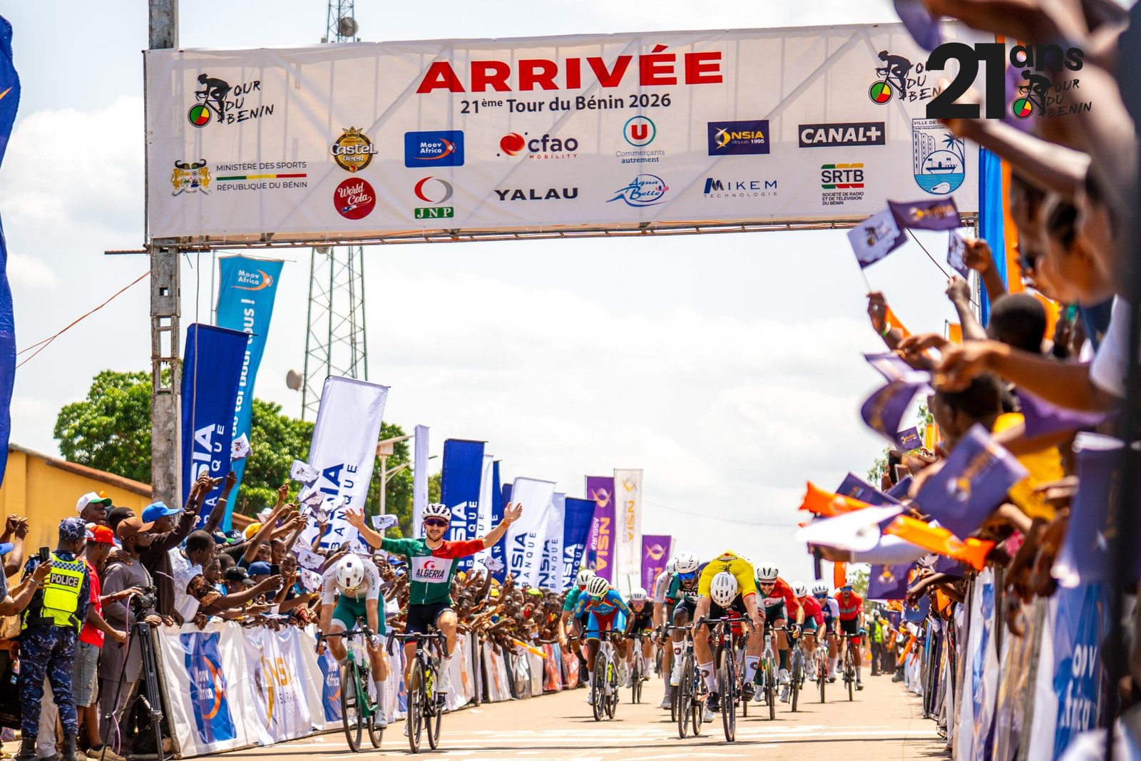 You are currently viewing 3ème étape du 21e Tour du Bénin : L’Algérien Assal Nadjib en toute maîtrise sur le tronçon Djougou-Bantè
