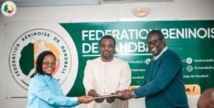 Lire la suite à propos de l’article Ligue professionnelle de handball : Le président Euloge DOSSOU et son équipe installés
