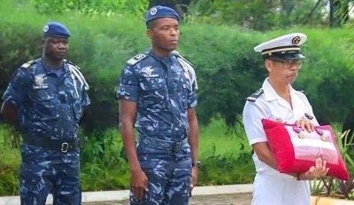 COMMEMORATION DU 8 MAI 1945 : L&rsquo;Ambassade de la France au  Bénin décore deux officiers béninois
