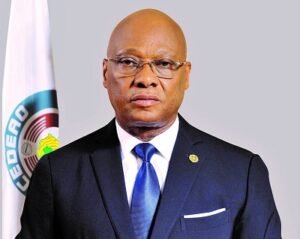 Lire la suite à propos de l’article Bénin-UEMOA : Le choc frontal entre la gratuité de la BCEAO et le nouveau filet fiscal de Cotonou