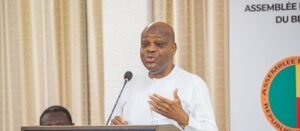 Lire la suite à propos de l’article Sur invitation du Conseil constitutionnel français : Le Pr Dorothé SOSSA  bientôt à Paris pour porter  la voix du Bénin  
