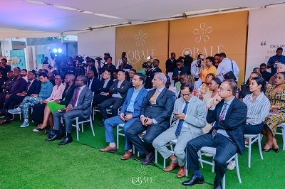 Lire la suite à propos de l’article Industrie textile au Bénin : La marque OBALÈ lancée, son premier Flagship Store inauguré