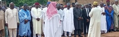 You are currently viewing Bassila rend un dernier hommage à l’Ambassadeur Gomina Issouradjou Ibrahim : Une impressionnante mobilisation politique, institutionnelle et diplomatique autour de la dépouille du défunt diplomate