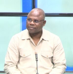 Lire la suite à propos de l’article Élection à la FBF : Marcellin Bocovè évoque ses ambitions pour le football béninois