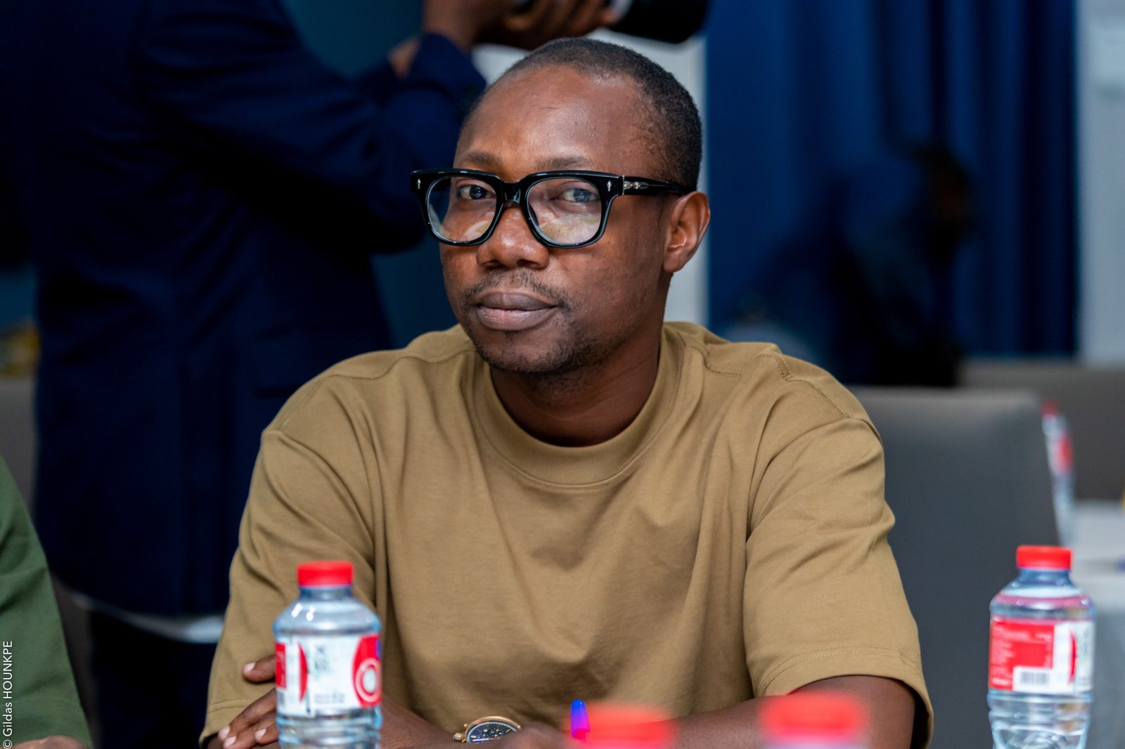 You are currently viewing Trois questions à Amos Langanfin, acteur du football : « La relève que le Président De Chacus a tant souhaitée est là »